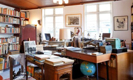 Antiquarian bookshop with many books in older furniture in Velbert-Langenberg