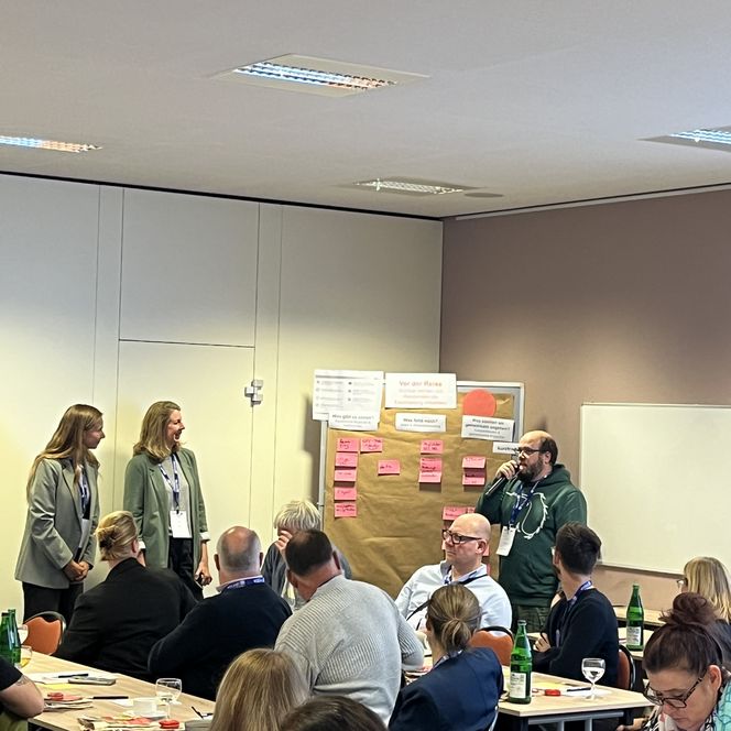 Besprechung zum Thema World-Café beim Netzwerktreffen neanderland STEIG Qualitätsbetriebe