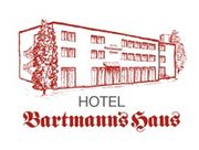 Logo Hotel Bartmanns Haus mit gezeichnetem Haus in rot-weiß