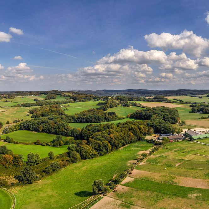 Luftaufnahme von der Landschaft bei Velbert-Neviges