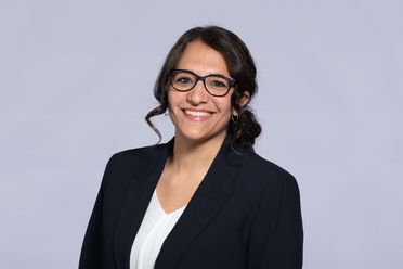 Portrait von Nadia Mohseni Mitarbeiterin IHK Düsseldorf